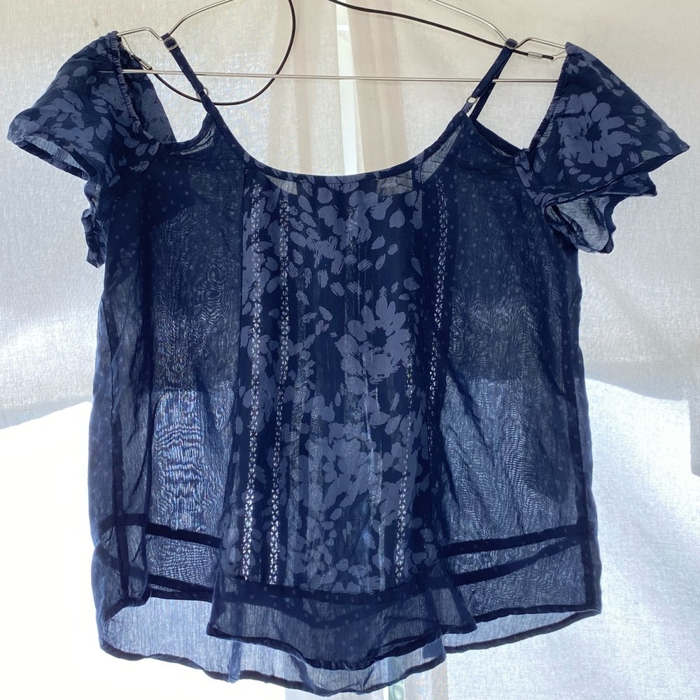 Abercrombie & Fitch | Navy Floral Print Cold Shoulder Blouse Size S
